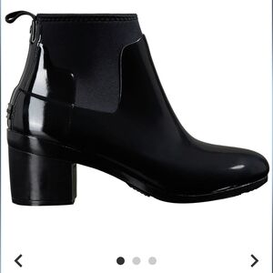 Hunter Glossy Black Ankle Boots Like New